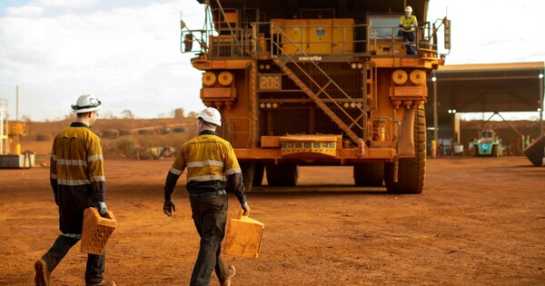 Growth in WA mining jobs a sign of ‘continued confidence’, Cook says