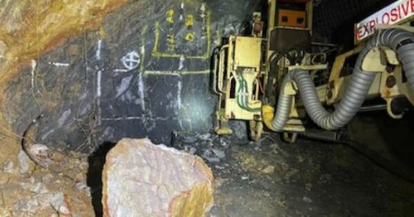 Worker hit by large rock at the face