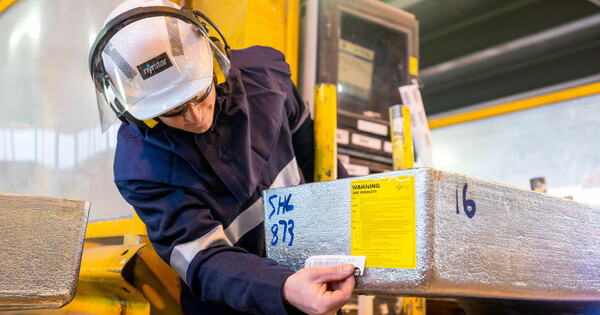 Coalition ramps up push for inquiry into metals manufacturing