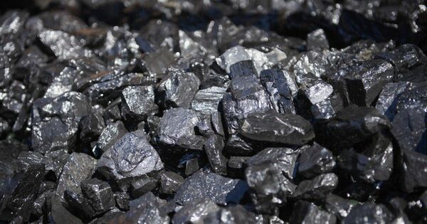 Glencore plans $1B cost cuts