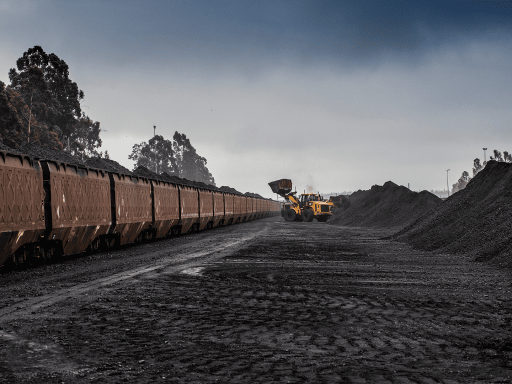 Menar gains critical rail access