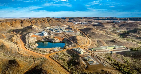 Embattled MinRes plagued by poor commodity prices
