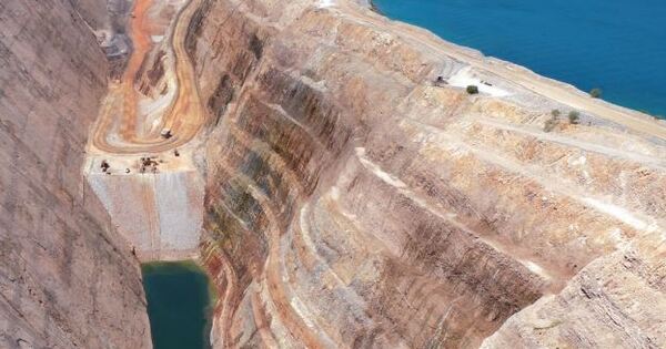 Rockfall sounds Koolan Island death knell