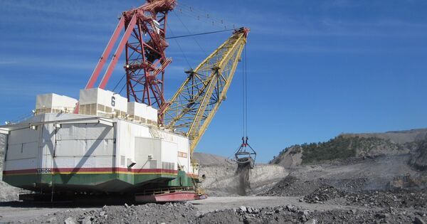 Crisafulli and Last should read the room